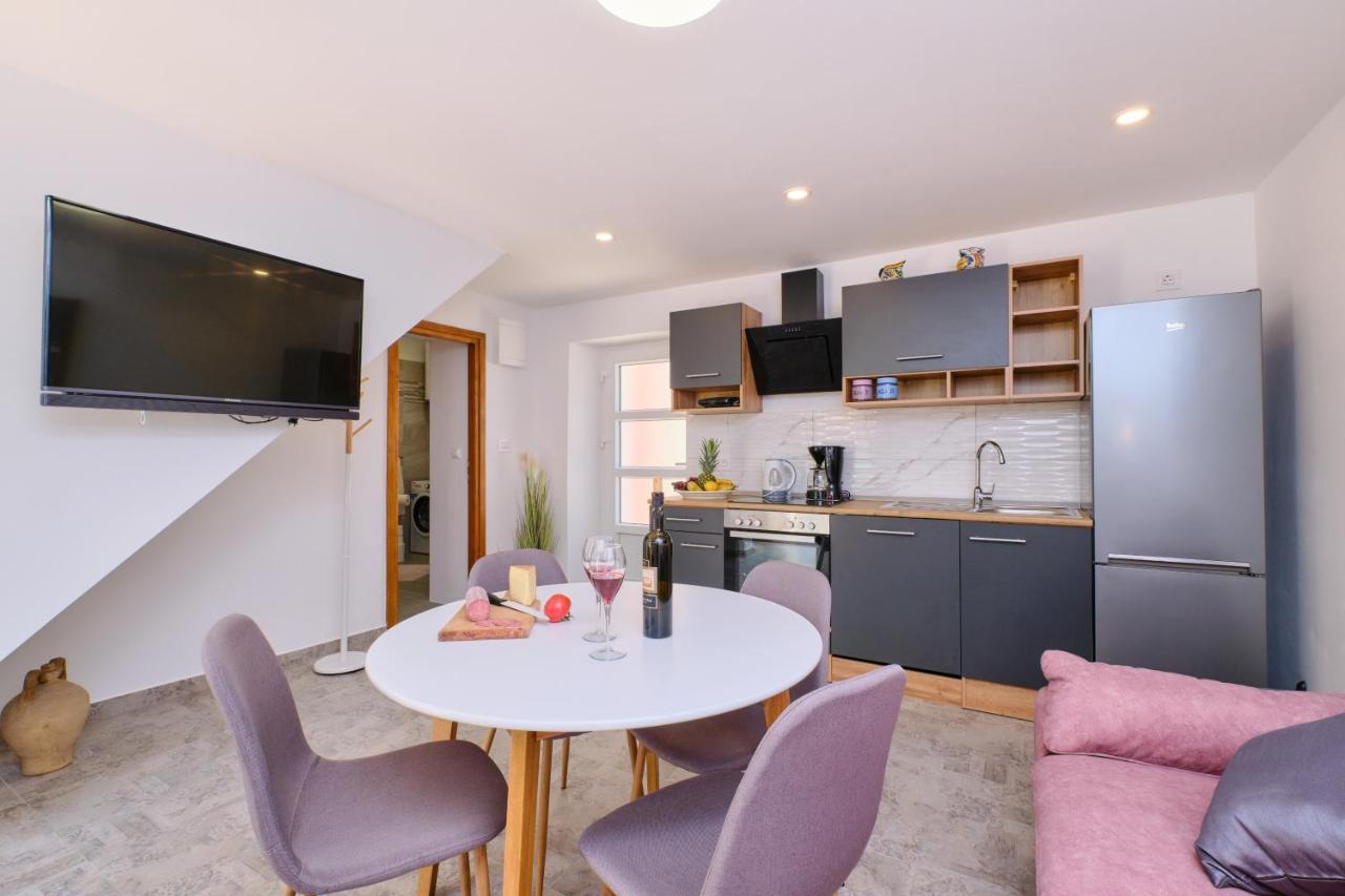 Sveti Jakov Apartment Kaleta מראה חיצוני תמונה