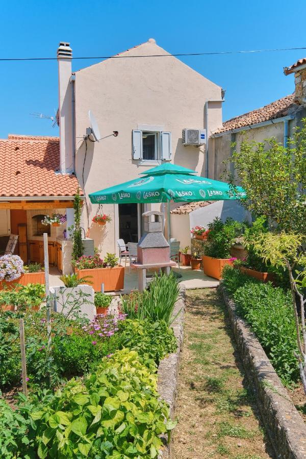 Sveti Jakov Apartment Kaleta מראה חיצוני תמונה